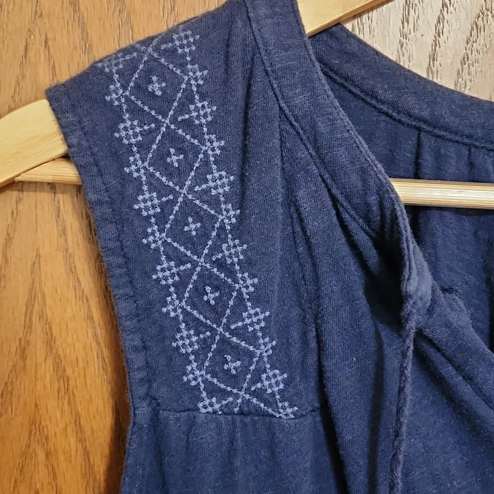 Old Navy Tank Top - Picture 5 of 6